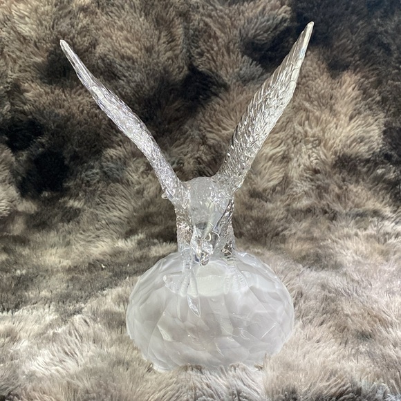 Vintage Crystal d'Arques Decorative
Hunting Bald Eagle With Fish. - Picture 2 of 16